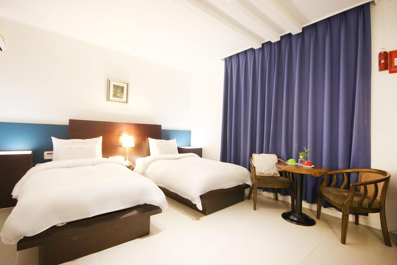 Charmant Hotel Mokpo Buitenkant foto